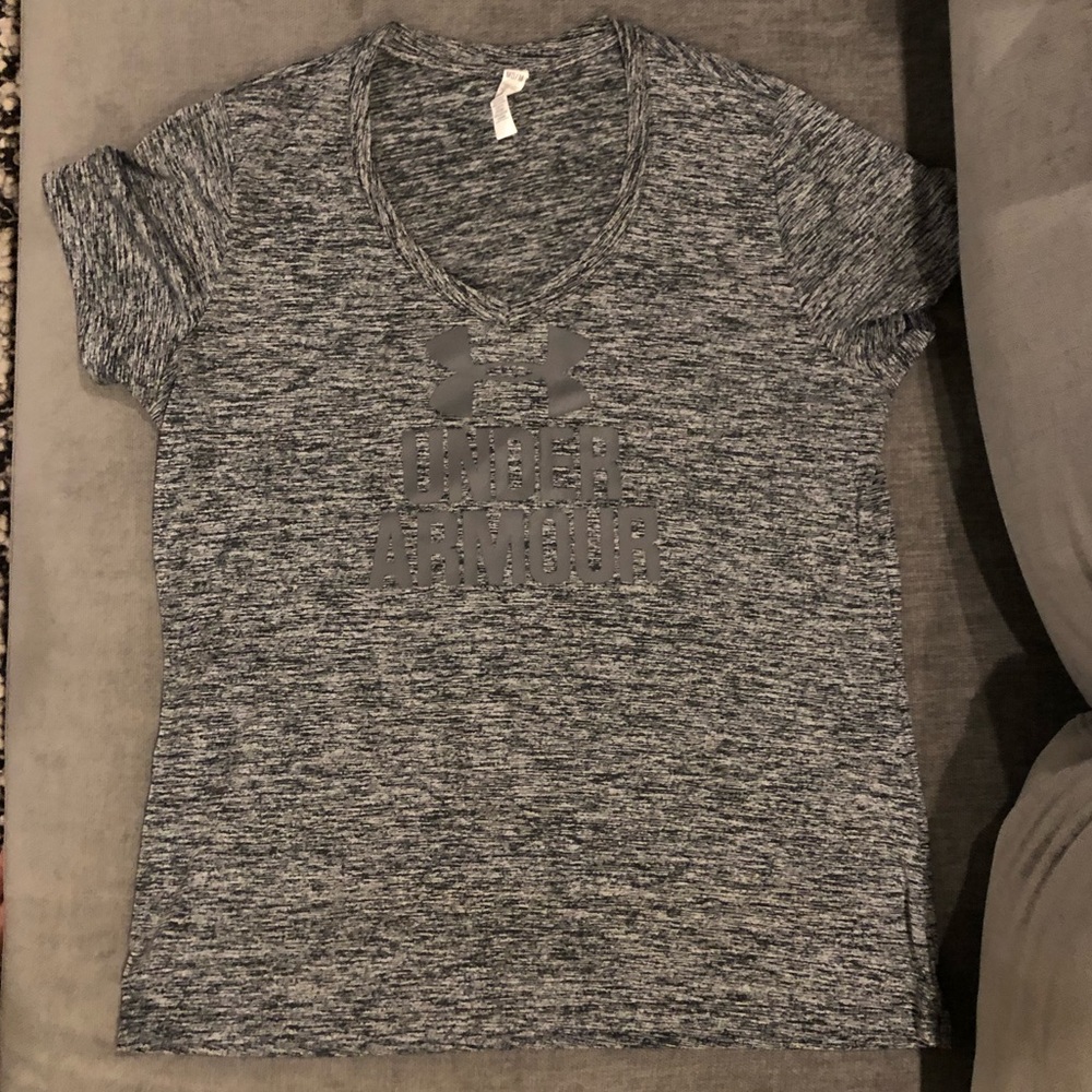 Like New Under Armour Heatgear Tech Vneck